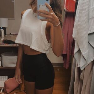 LULULEMON cropped muscle tank